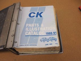 1988 Chevrolet C/K TRUCK C1500 C2500 C3500 K1500 K2500 K3500 Parts Catalog Manual