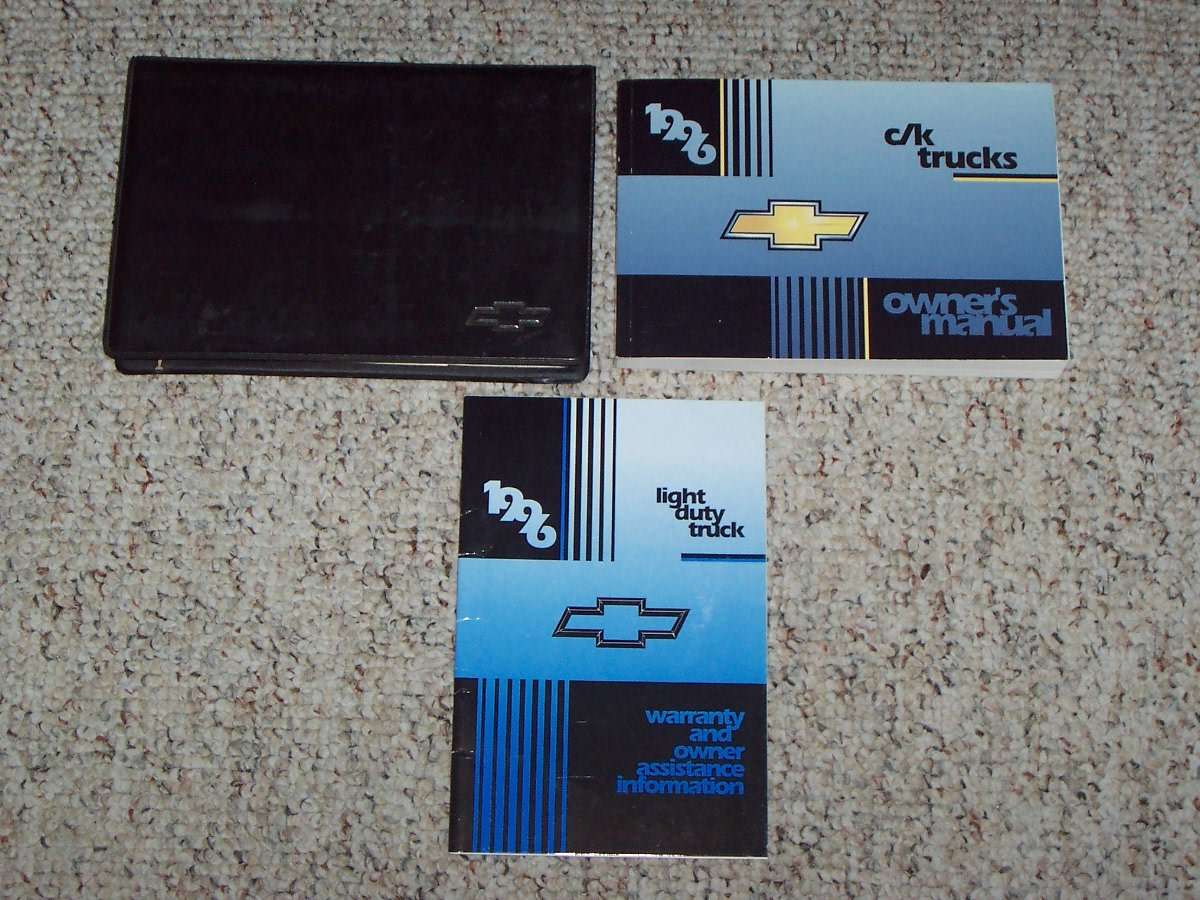 1996 Chevrolet Silverado C/K Pickup Truck Owner's Manual Set 1996 Chevrolet Silverado C/K Pickup Truck Owner's Manual Set
